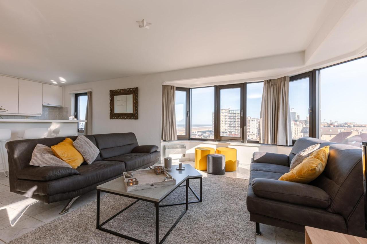 Huswell - Spacious & Modern Sea View Apartment With Garage Oostende Exteriör bild