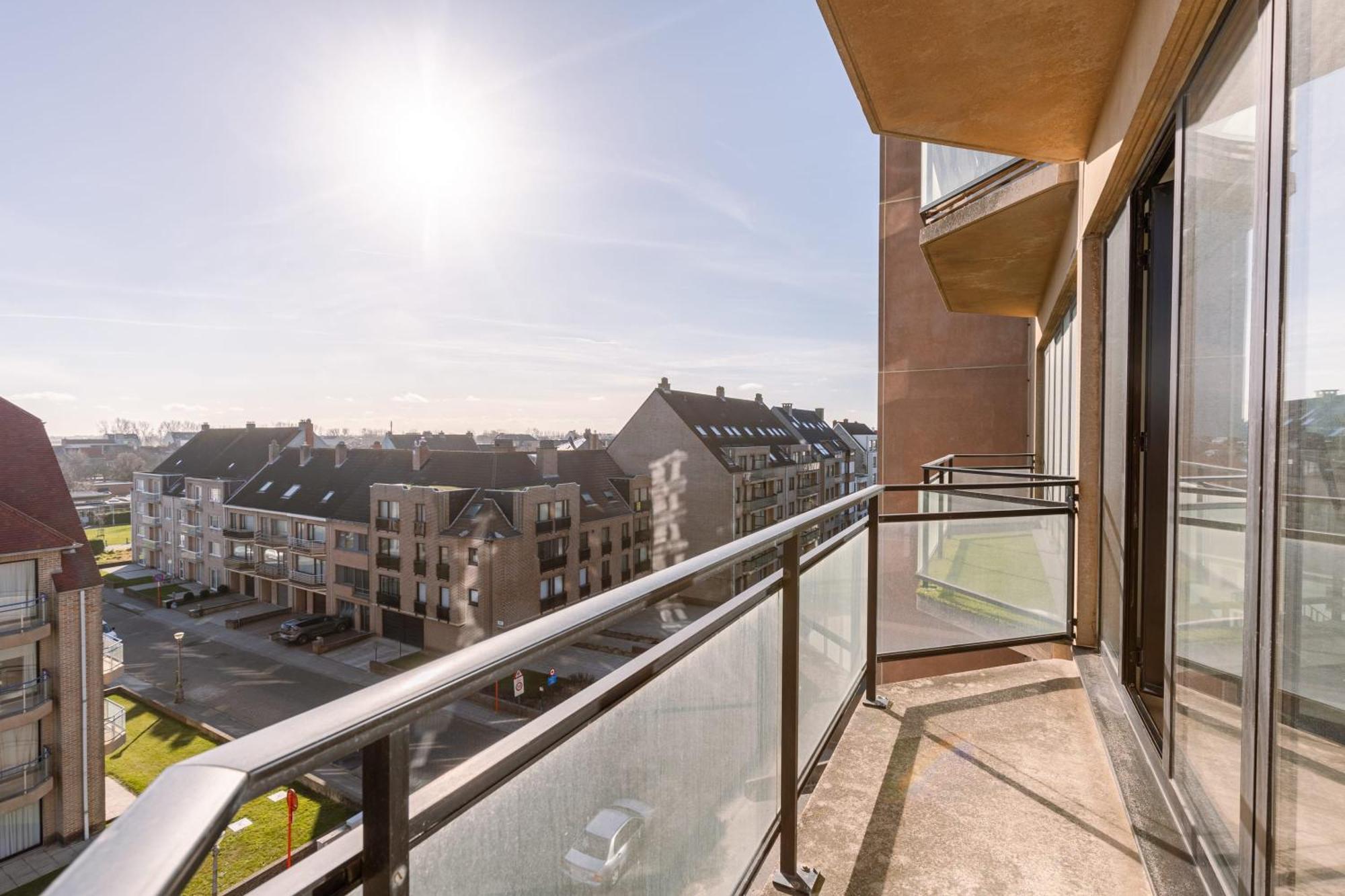 Huswell - Spacious & Modern Sea View Apartment With Garage Oostende Exteriör bild